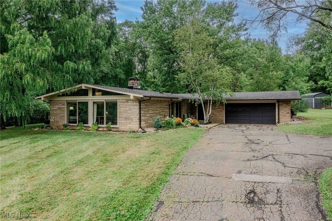Akron, OH 44333,3381 Barrett RD
