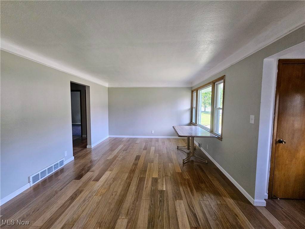 Garfield Heights, OH 44125,9513 David RD