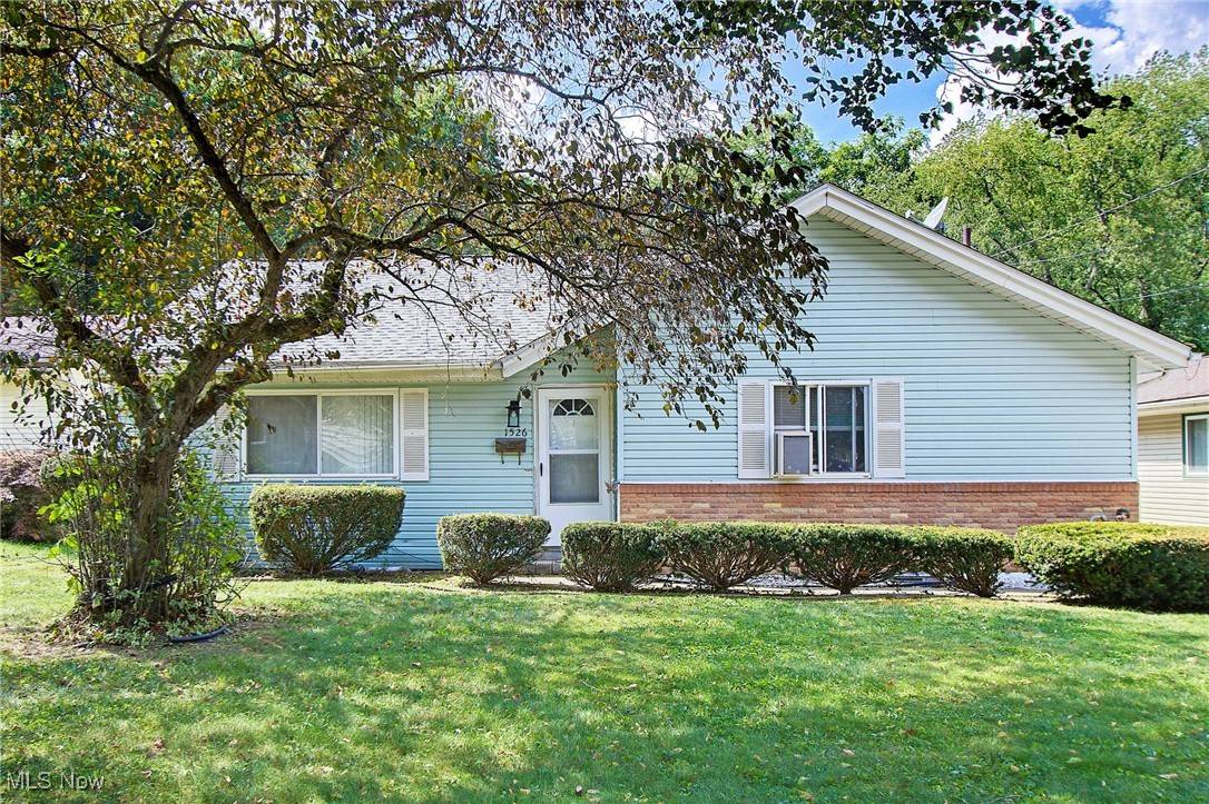 Akron, OH 44313,1526 Hilton DR
