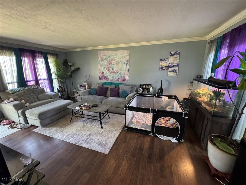 Parma Heights, OH 44130,9453 Manorford DR
