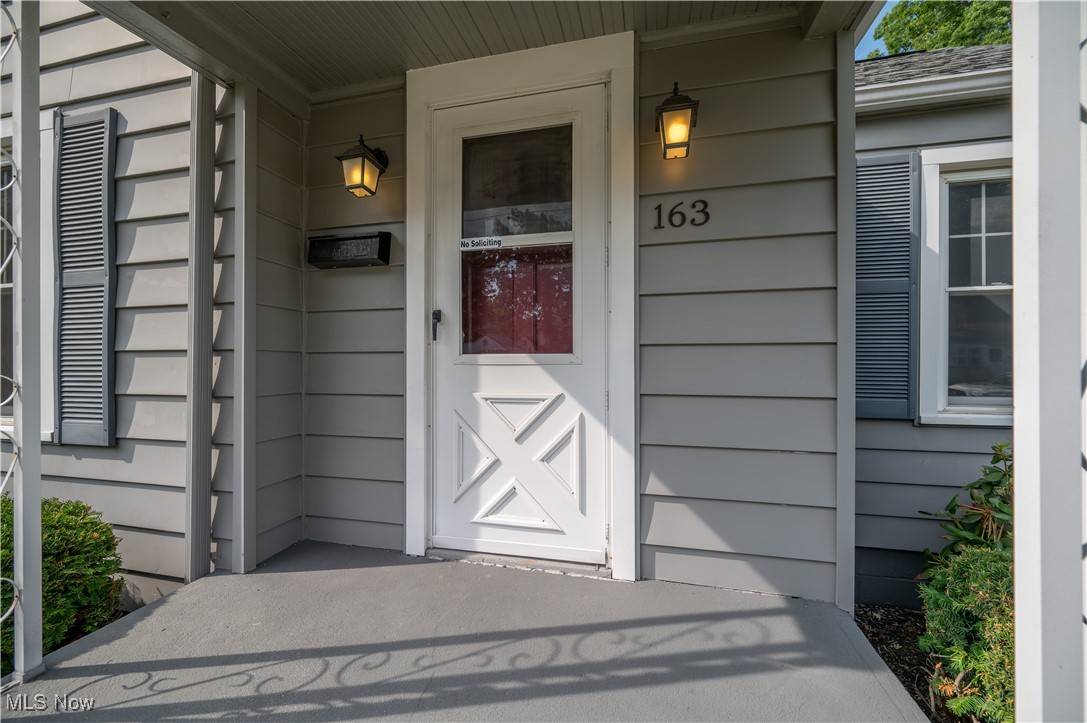 Struthers, OH 44471,163 Omar ST