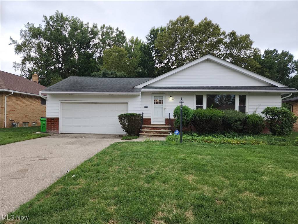 Warrensville Heights, OH 44128,23190 Lawrence DR