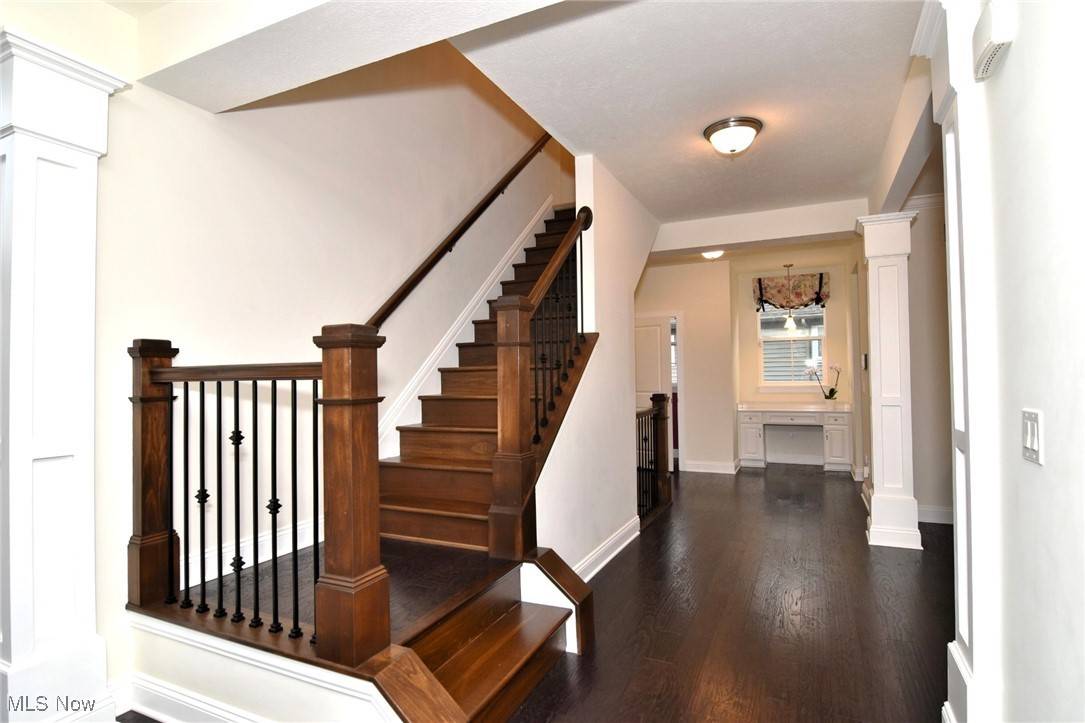 Chagrin Falls, OH 44023,17581 Gates Landing DR