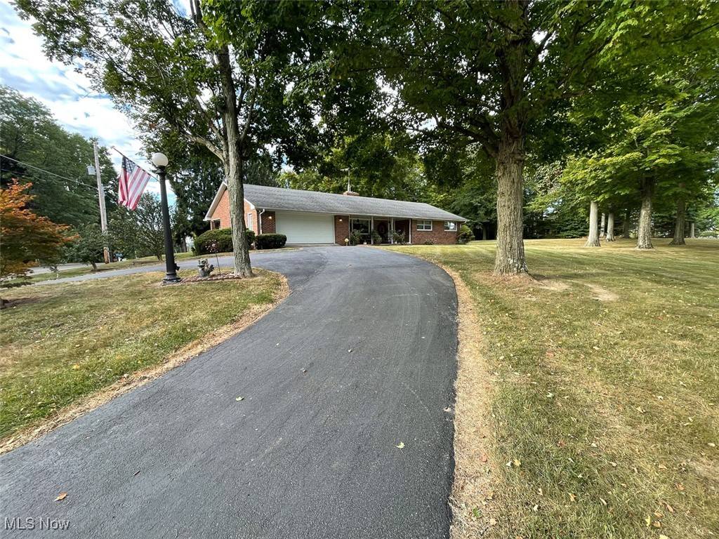 Louisville, OH 44641,5990 Meese RD NE