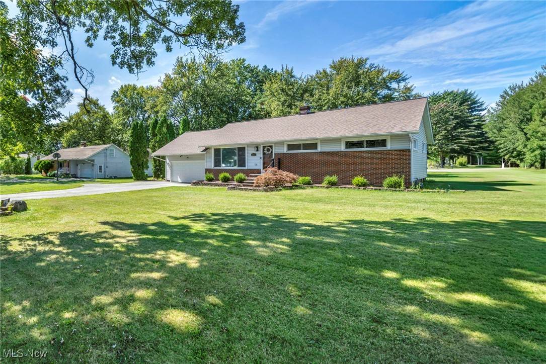 Macedonia, OH 44056,8282 Fairlane DR