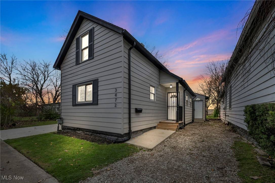 Cleveland, OH 44127,3472 E 52nd ST
