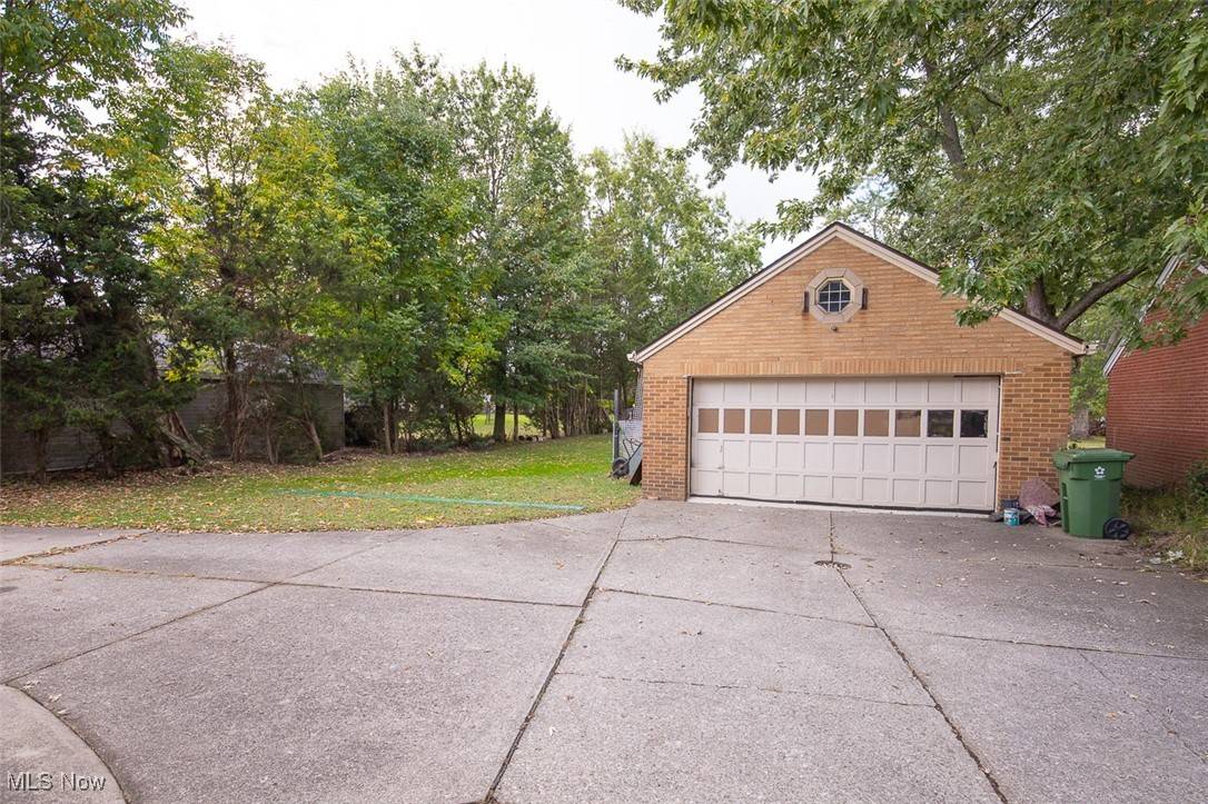 Parma Heights, OH 44130,6630 York RD