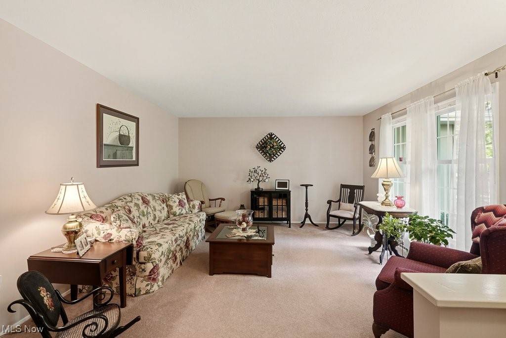 Kent, OH 44240,1587 Chadwick RD
