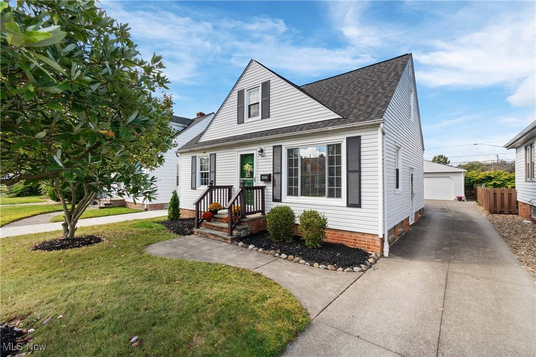 Mayfield Heights, OH 44124,1542 Woodhurst AVE