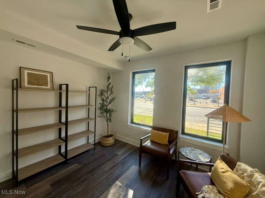 Cleveland, OH 44114,1495 Superior AVE E