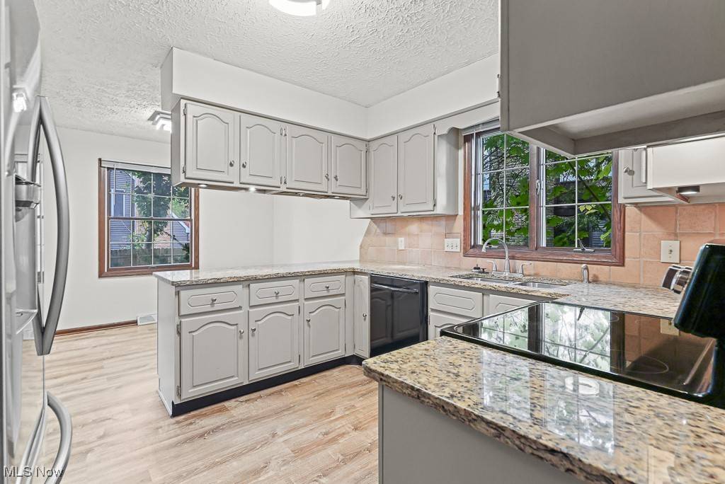 Uniontown, OH 44685,4009 Troon DR