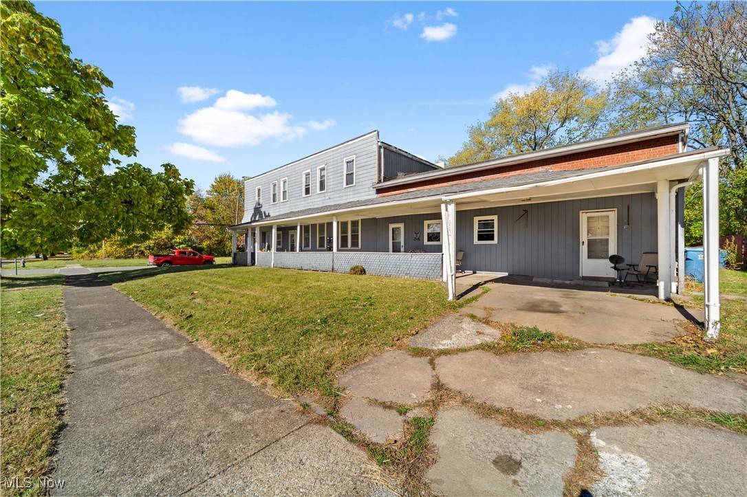 Lorain, OH 44055,2851 Oakwood AVE