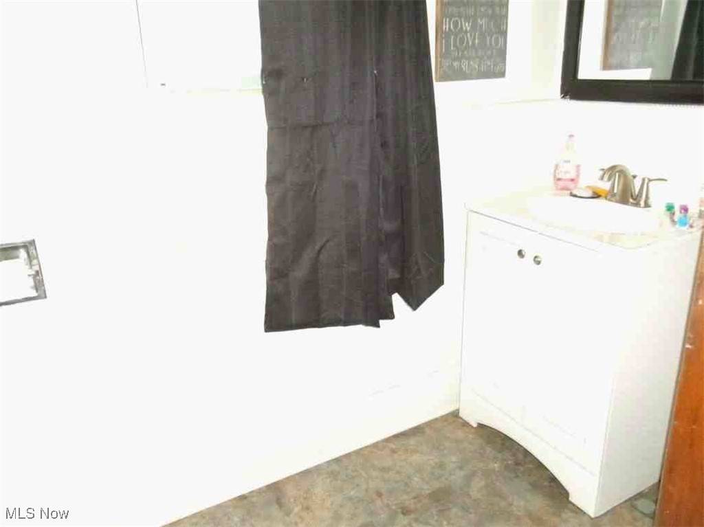 Akron, OH 44310,775 Wall ST