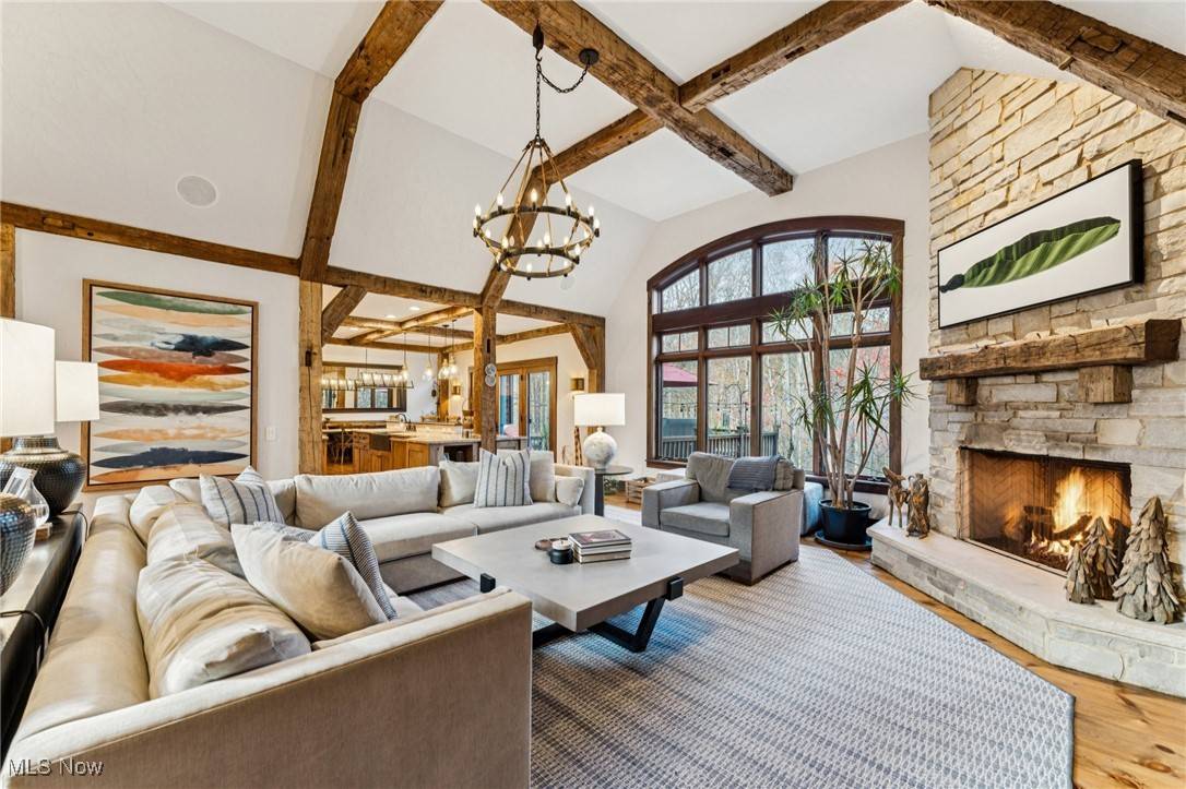 Aurora, OH 44202,190 Mill Run