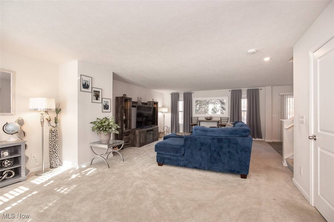 Eastlake, OH 44095,34399 Sylvia DR