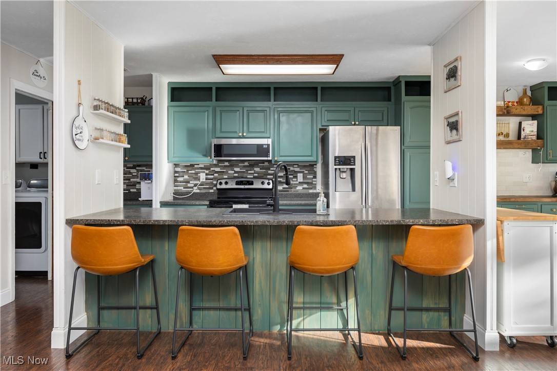 Berea, OH 44017,455 Woodridge CIR