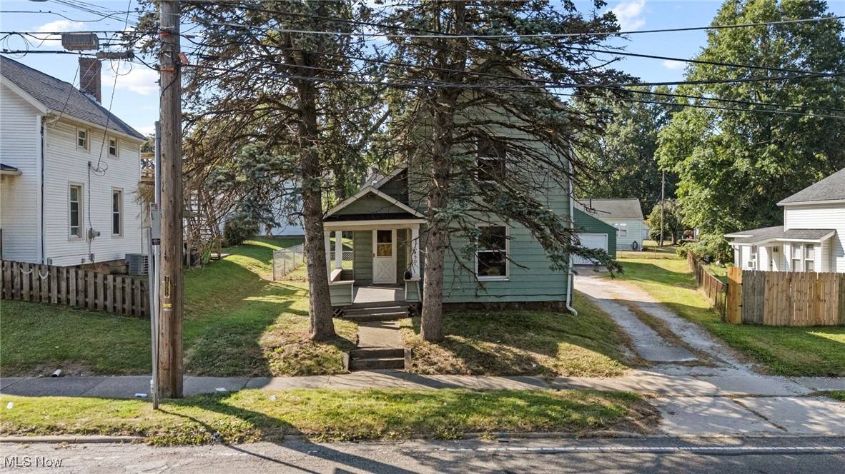 Barberton, OH 44203,1450 Wooster RD W