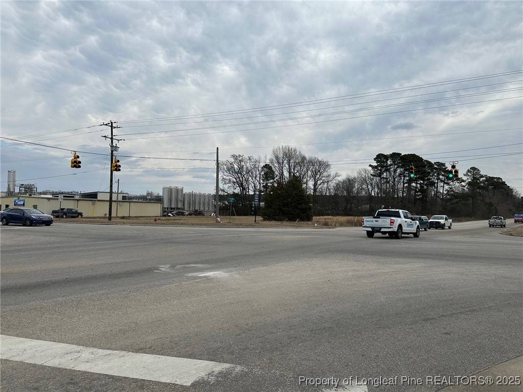 Raeford, NC 28376,709 S Main ST S