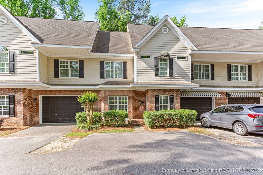 Fayetteville, NC 28303,320 Glenburney DR #104