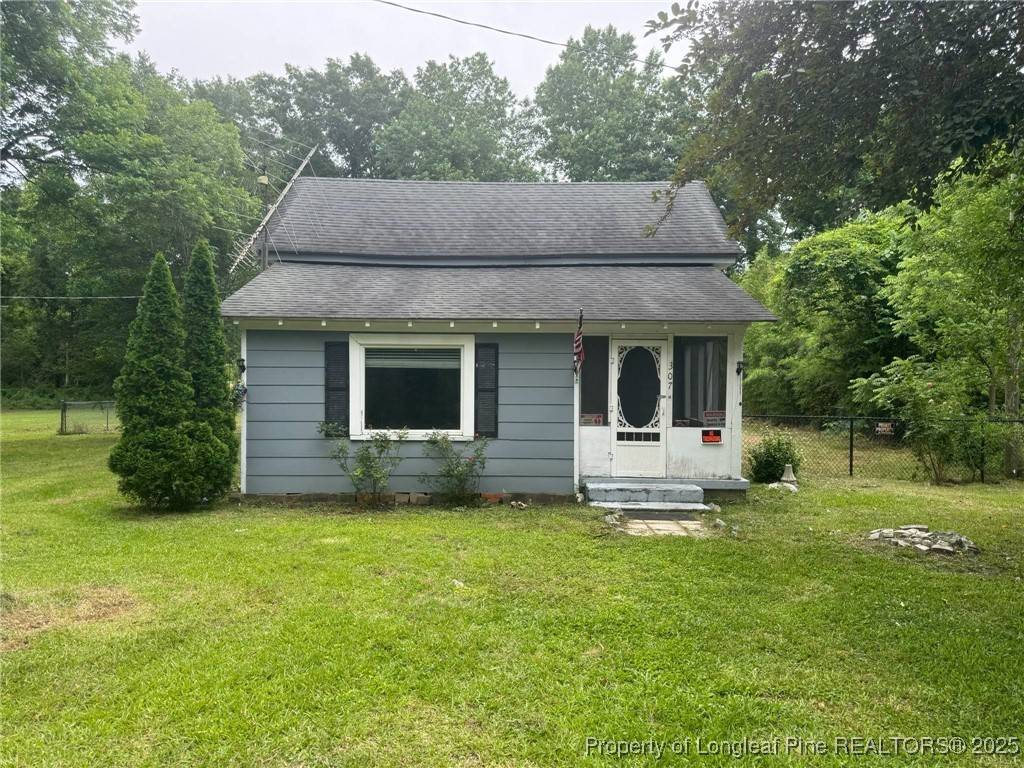Rowland, NC 28383,307 S cedar ST