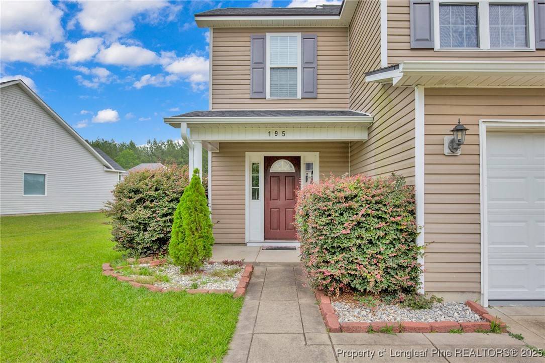 Raeford, NC 28376,195 Cape Fear RD