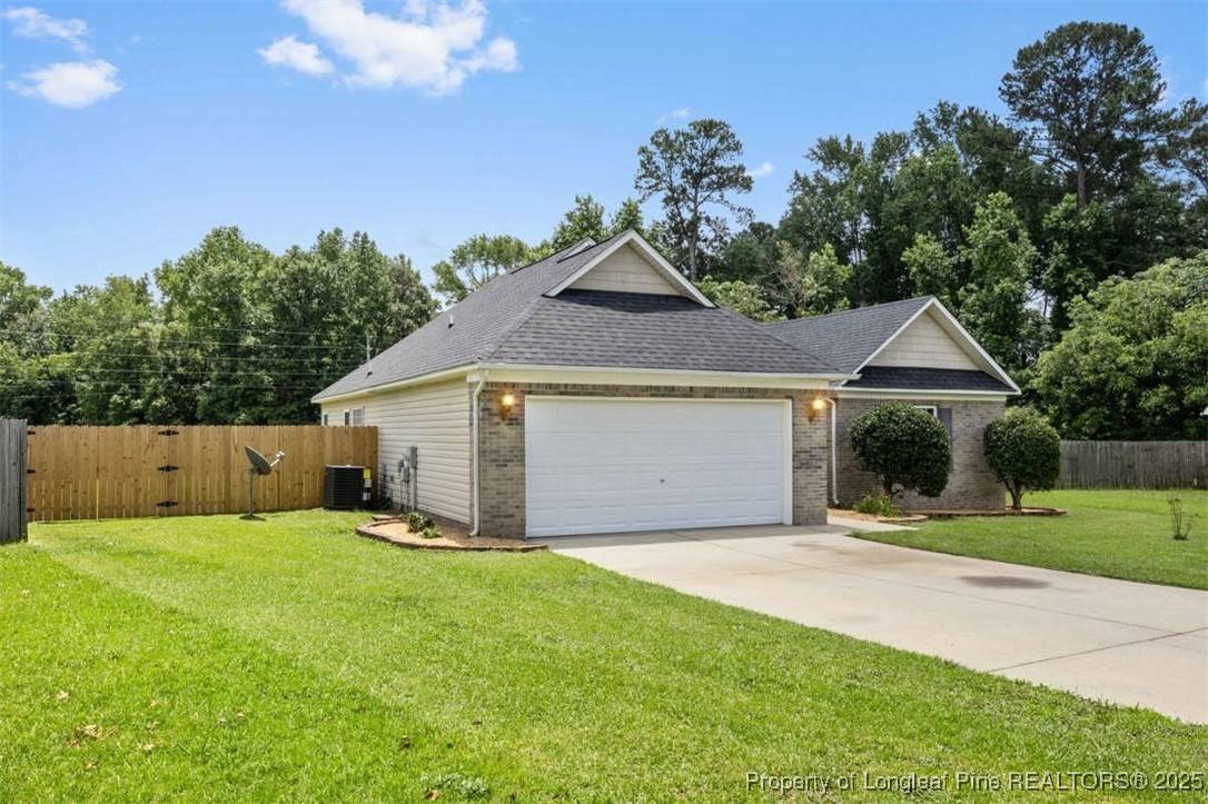 Raeford, NC 28376,408 Seabiscuit DR