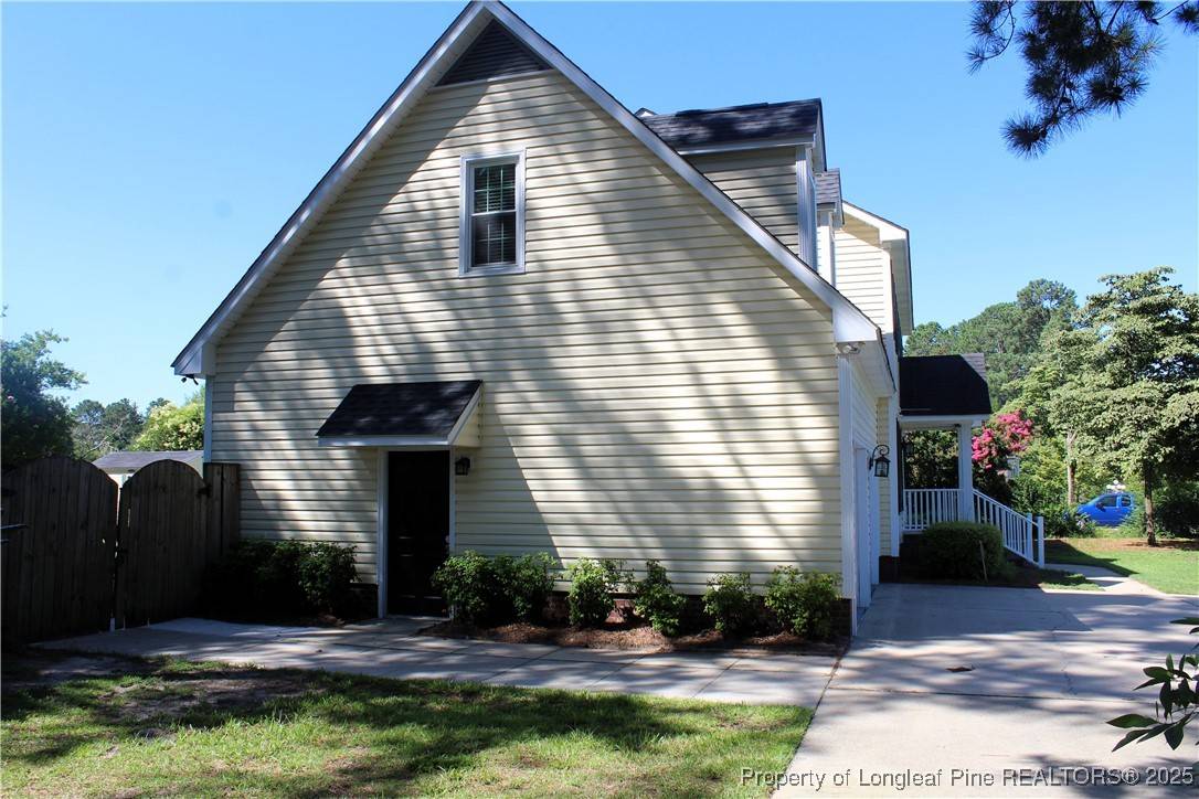 Hope Mills, NC 28348,5417 Labrador DR
