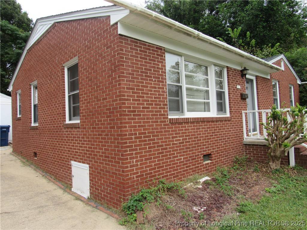 Sanford, NC 27330,1011 Hall ST