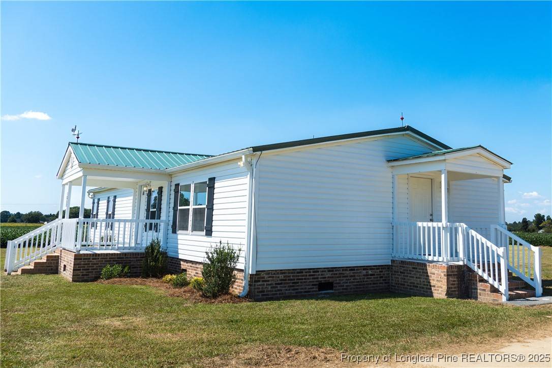 Maxton, NC 28364,1852 Cabinet Shop RD