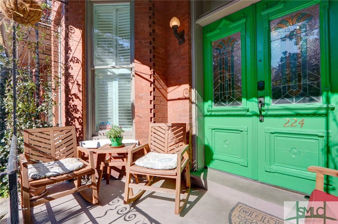 Savannah, GA 31401,224 E State ST