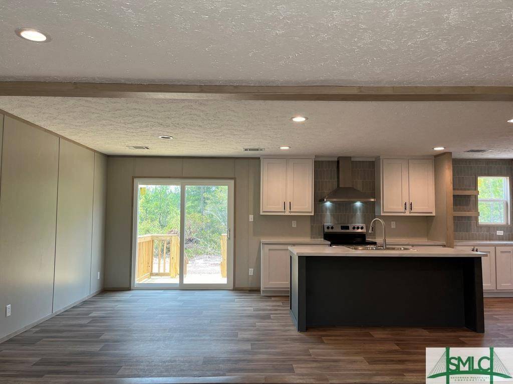 Hinesville, GA 31313,194 Shade Tree DR