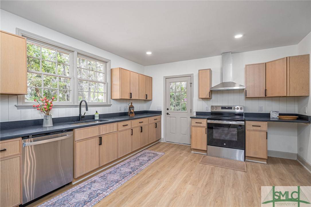 Savannah, GA 31406,1321 Brightwood DR