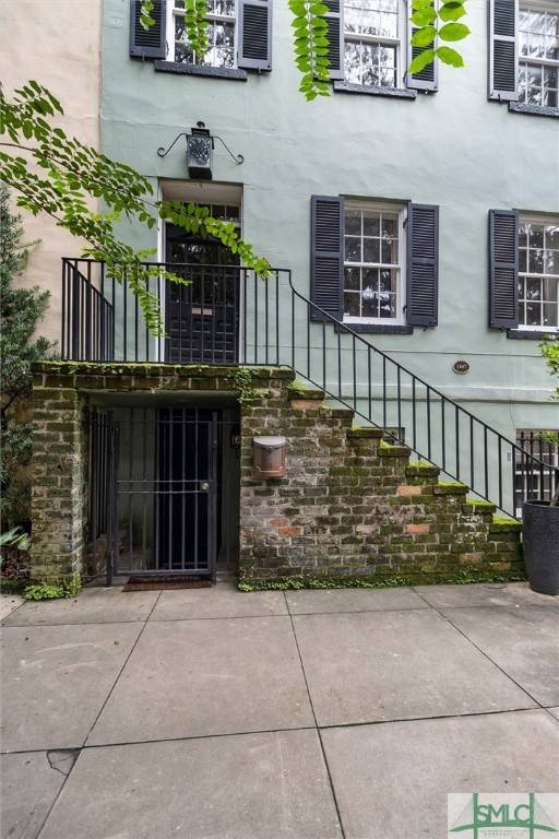 Savannah, GA 31401,18 E Jones ST #Garden