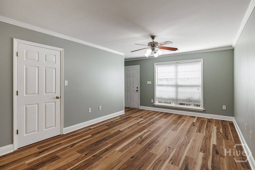 Athens, GA 30606,240 Cleveland RD #105