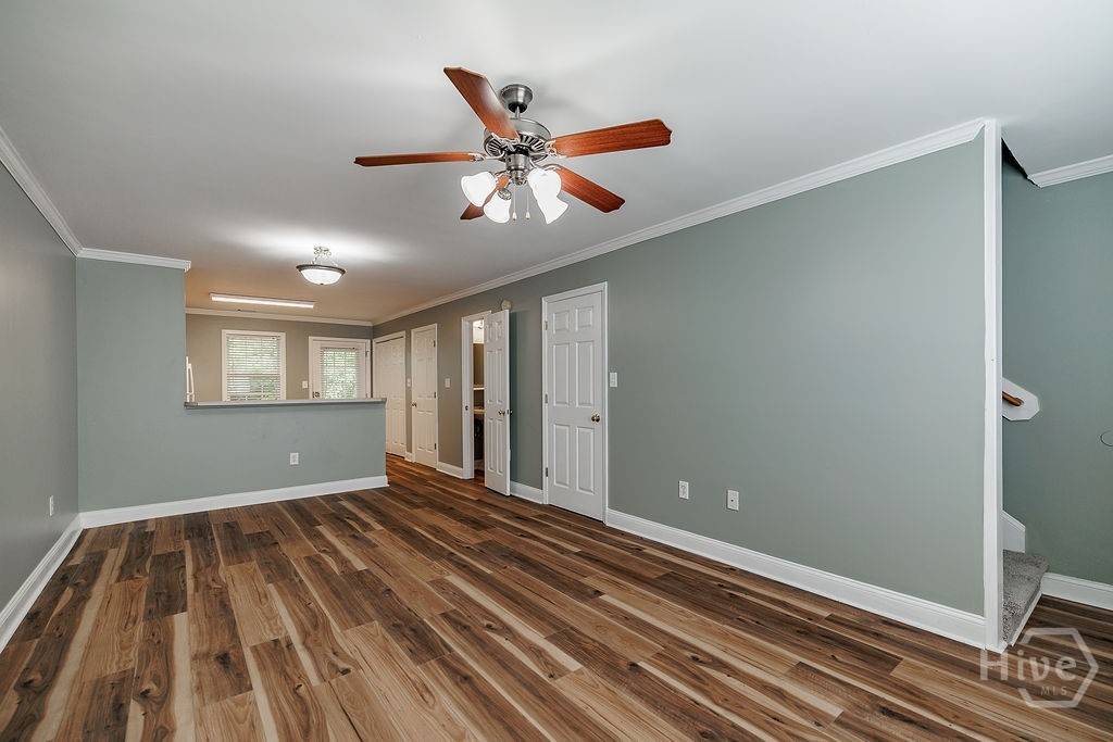 Athens, GA 30606,240 Cleveland RD #105