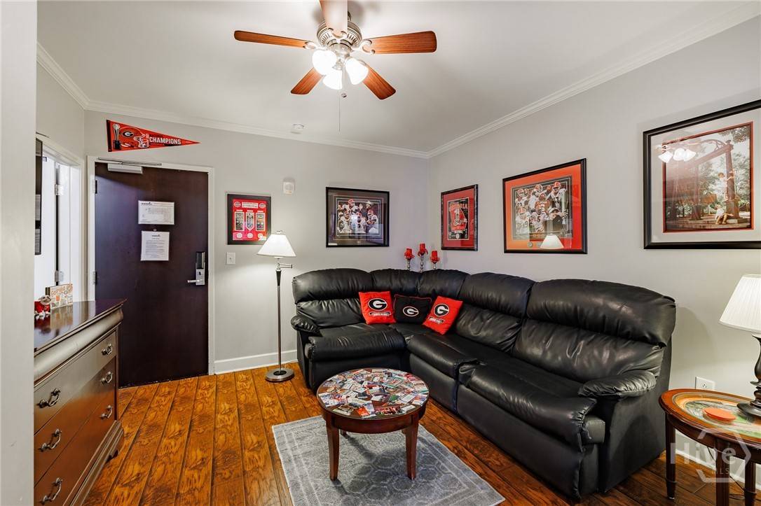 Athens, GA 30601,250 W Broad ST #615