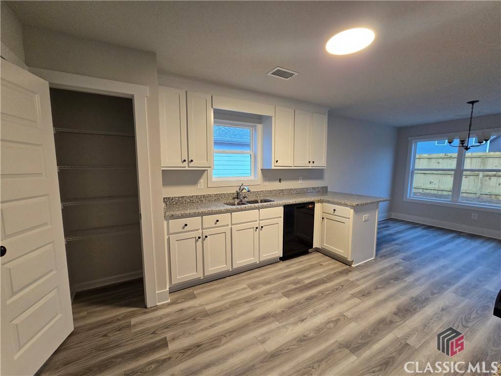 Winder, GA 30680,1314 Jeannine LN