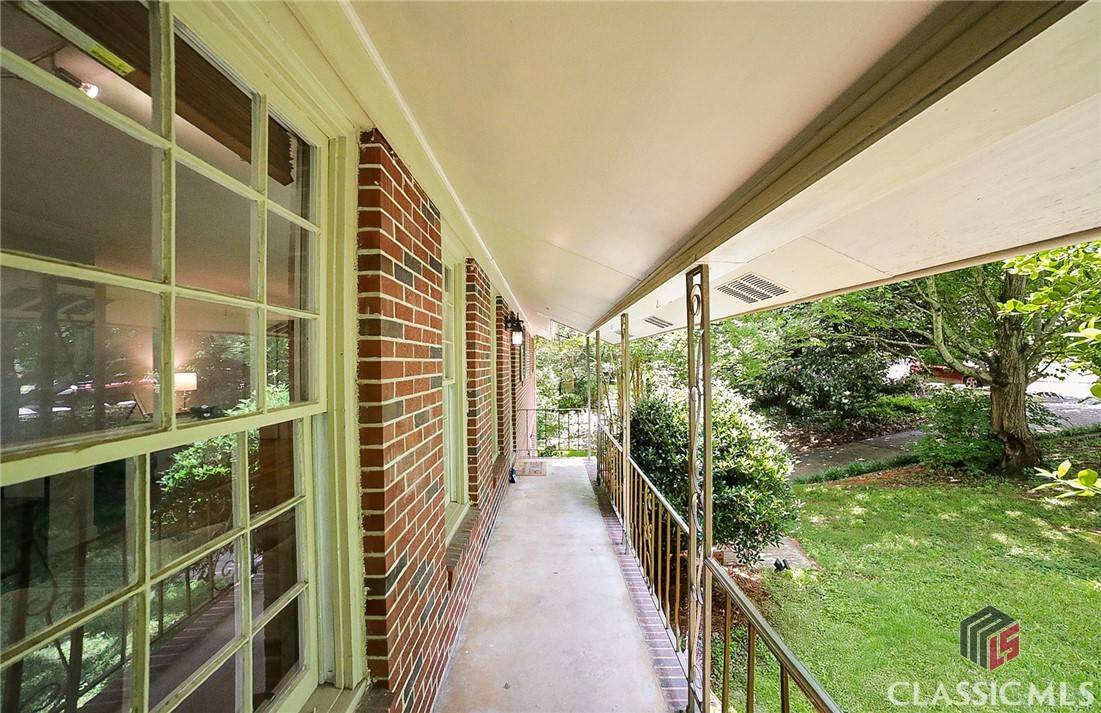 Athens, GA 30605,221 College CIR