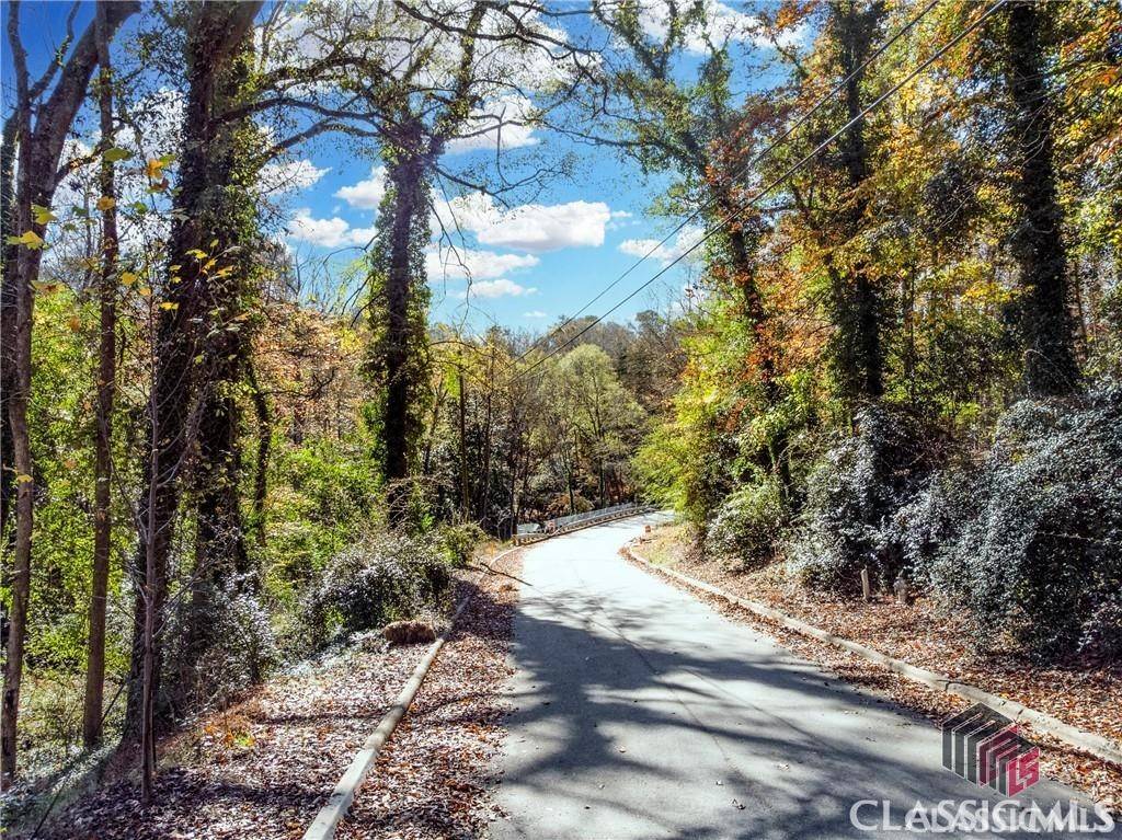 Athens, GA 30606,589 West Lake DR