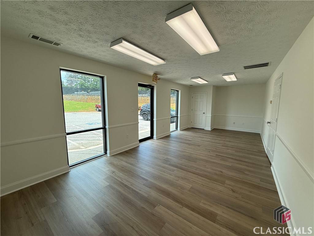 Bogart, GA 30622,1040 Commerce CT #1
