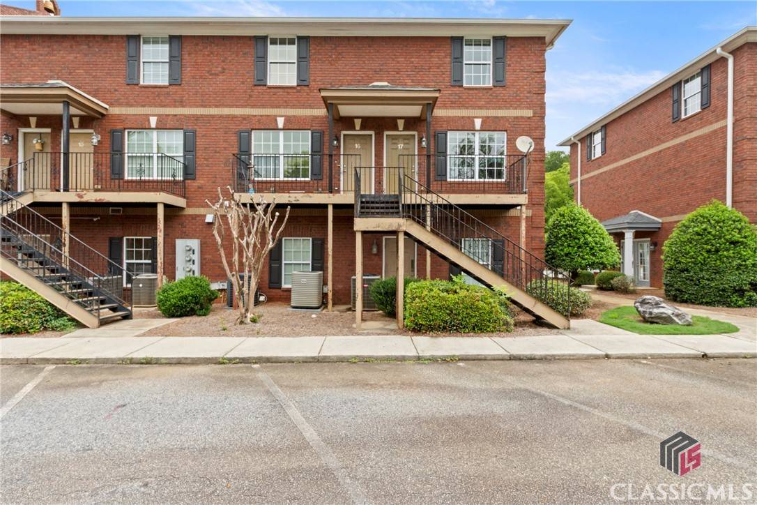 Athens, GA 30606,105 Whitehead RD #17