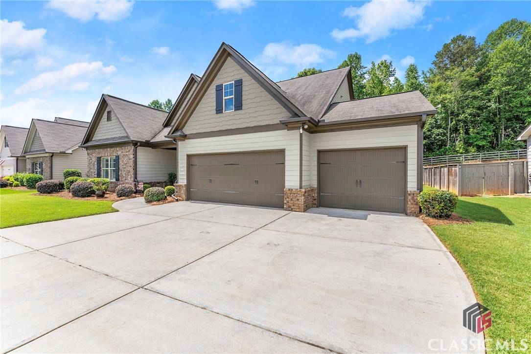 Hoschton, GA 30548,198 Morris Creek DR