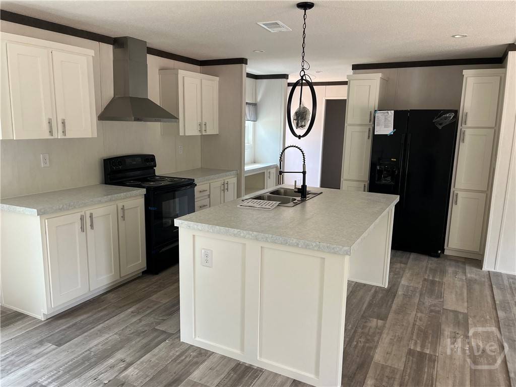 Ludowici, GA 31316,222 Preston PL