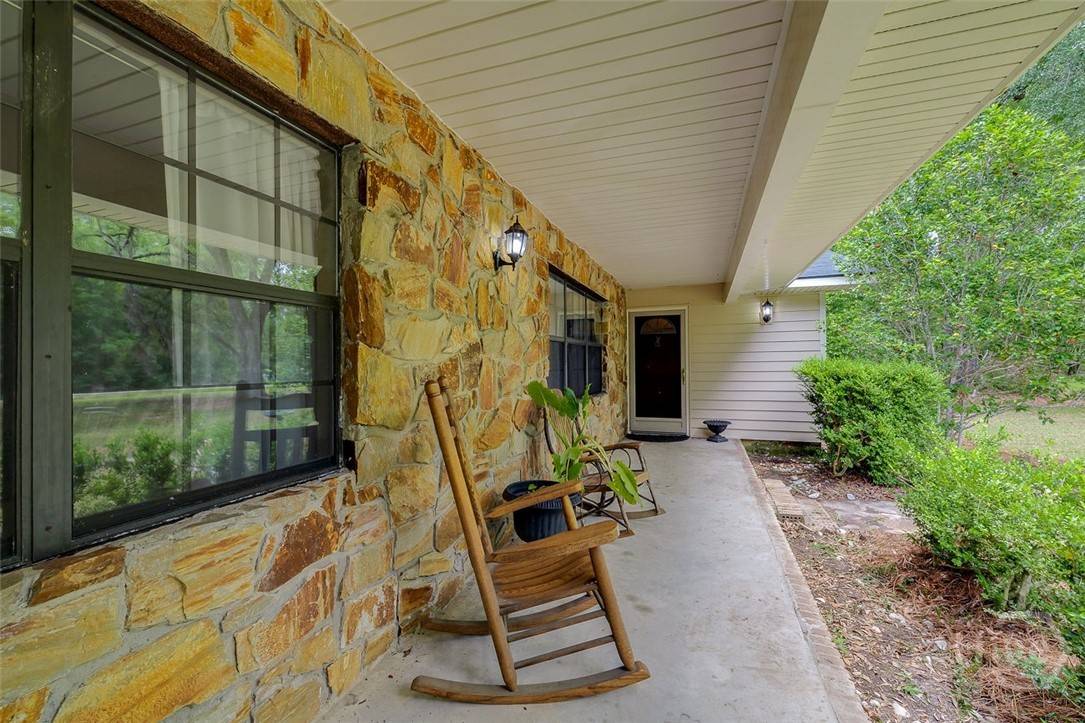 Hinesville, GA 31313,537 Long RD