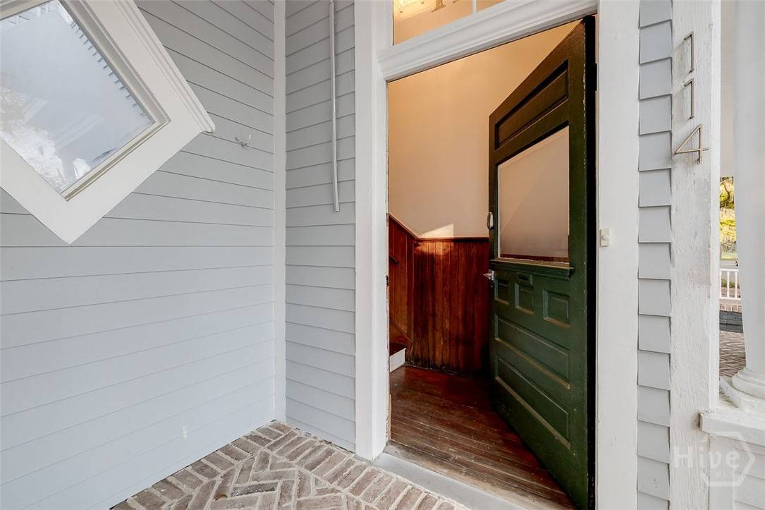 Savannah, GA 31401,114 W Waldburg ST