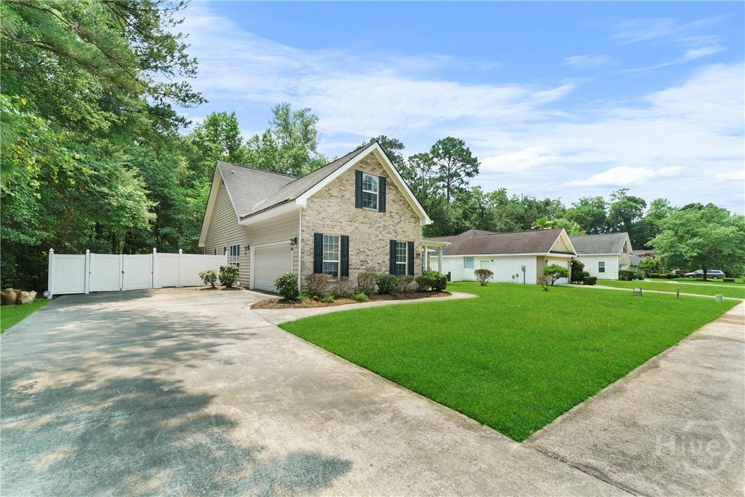 Savannah, GA 31419,201 Henderson Oaks DR