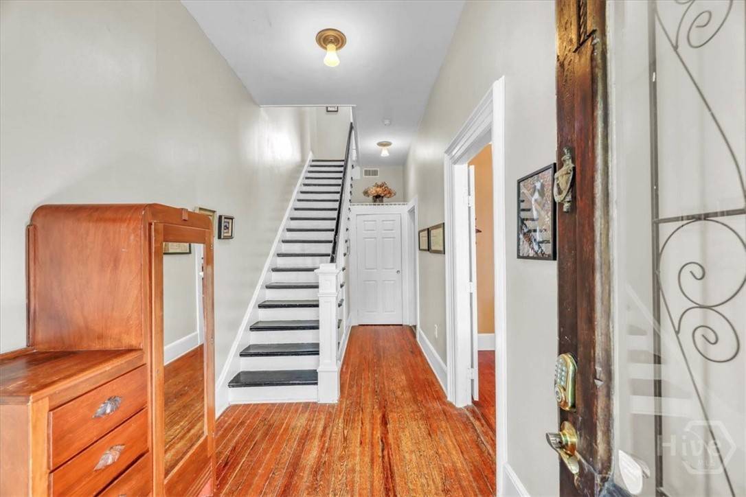 Savannah, GA 31401,213 E Duffy ST
