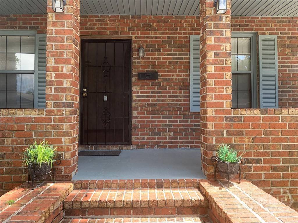 Savannah, GA 31401,708 E 32nd ST