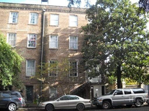 Savannah, GA 31401,124 E Harris ST #parlor