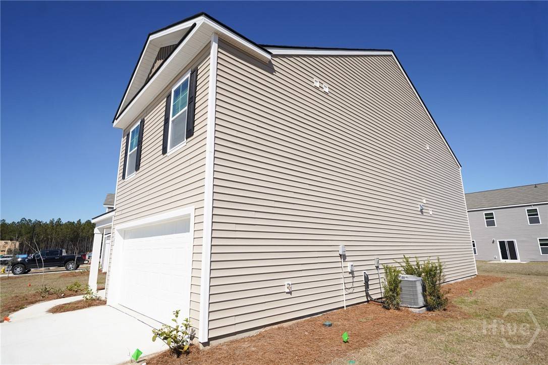 Savannah, GA 31419,102 Red Admiral LN